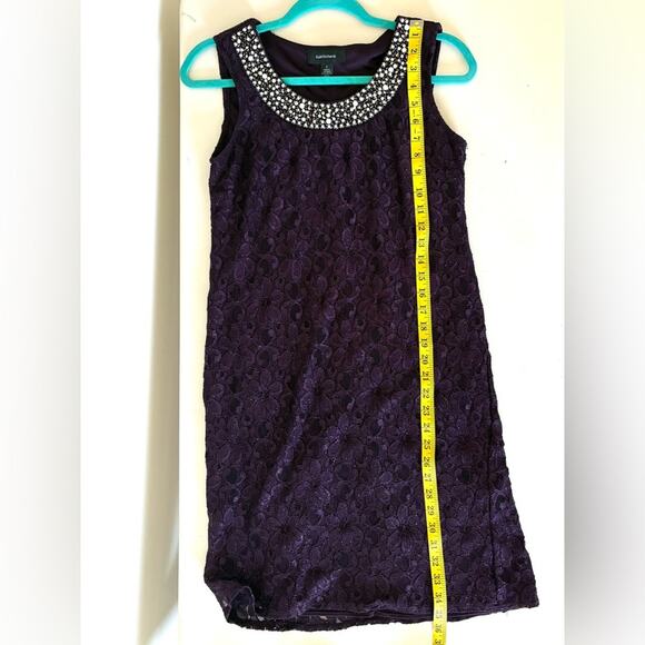 R & M Richard’s Purple Sleeveless Lace Dress, Beaded Neckline, Size 6, Formal - Picture 7 of 8